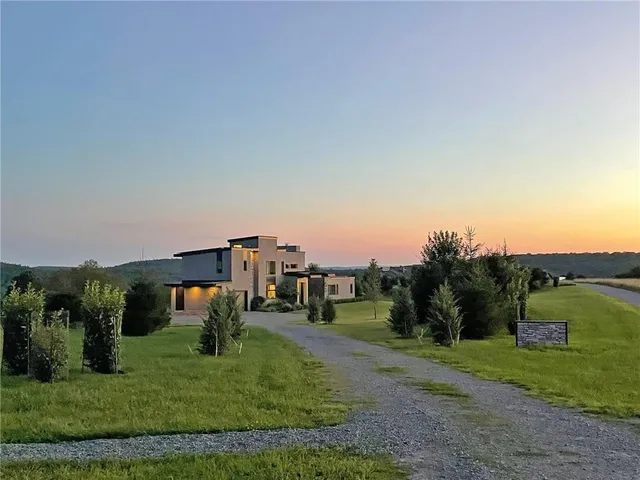 $1,450,000 | 59 Overlook Drive, Callicoon, NY 12723