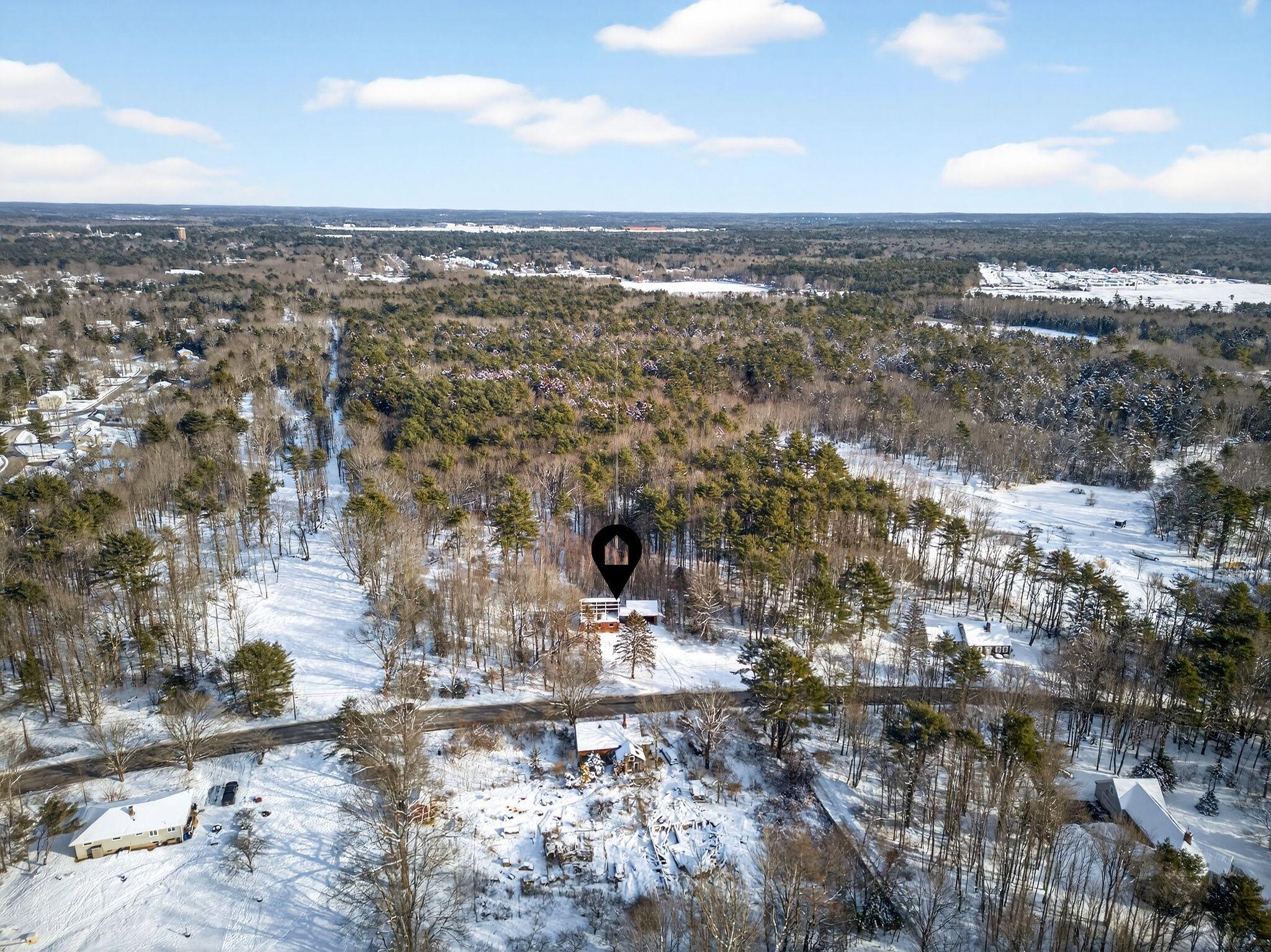 61 Woodside Road Brunswick, ME 04011 - Photo 9 of 12 61 Woodside12_DJI_20260110063148_0965_Db