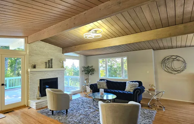 $1,095,000 | 7030 Snake Road, Oakland, CA 94611