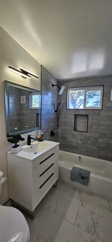 $1,095,000 | 7030 Snake Road, Oakland, CA 94611