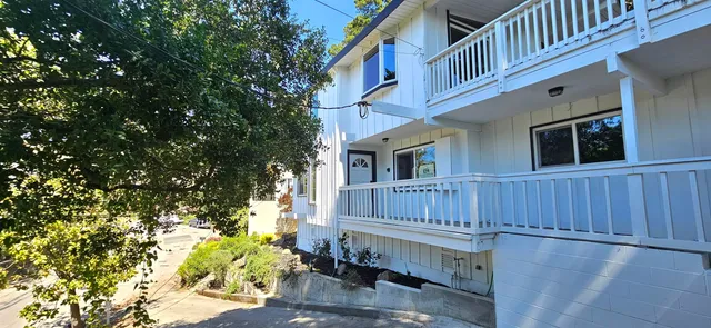 $1,095,000 | 7030 Snake Road, Oakland, CA 94611