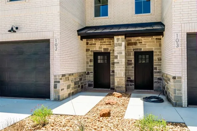 a view of a entryway of the house