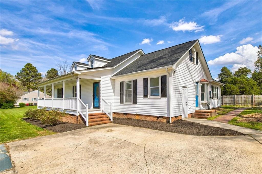 1229 Guilford College Road Jamestown, NC 27282 - Photo 3 of 42