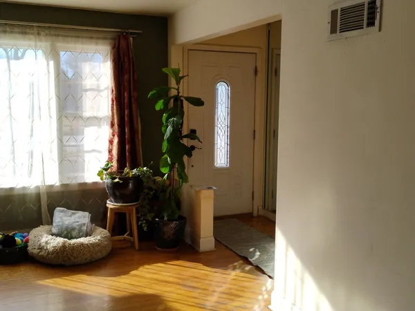 $580,000 | 9741 North Kildare Avenue, Skokie, IL 60076