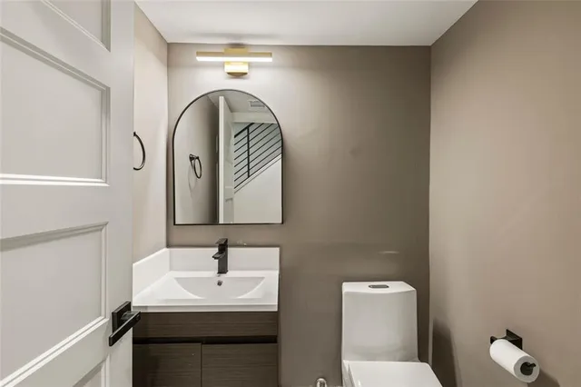 a view of livingroom with washer and dryer