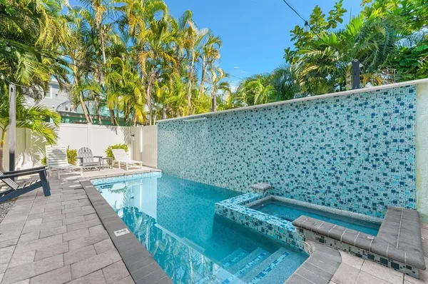 $3,500,000 | 355 Calle Miramar, Sarasota, FL 34242