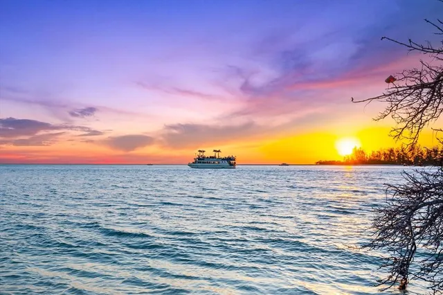 $3,500,000 | 355 Calle Miramar, Sarasota, FL 34242