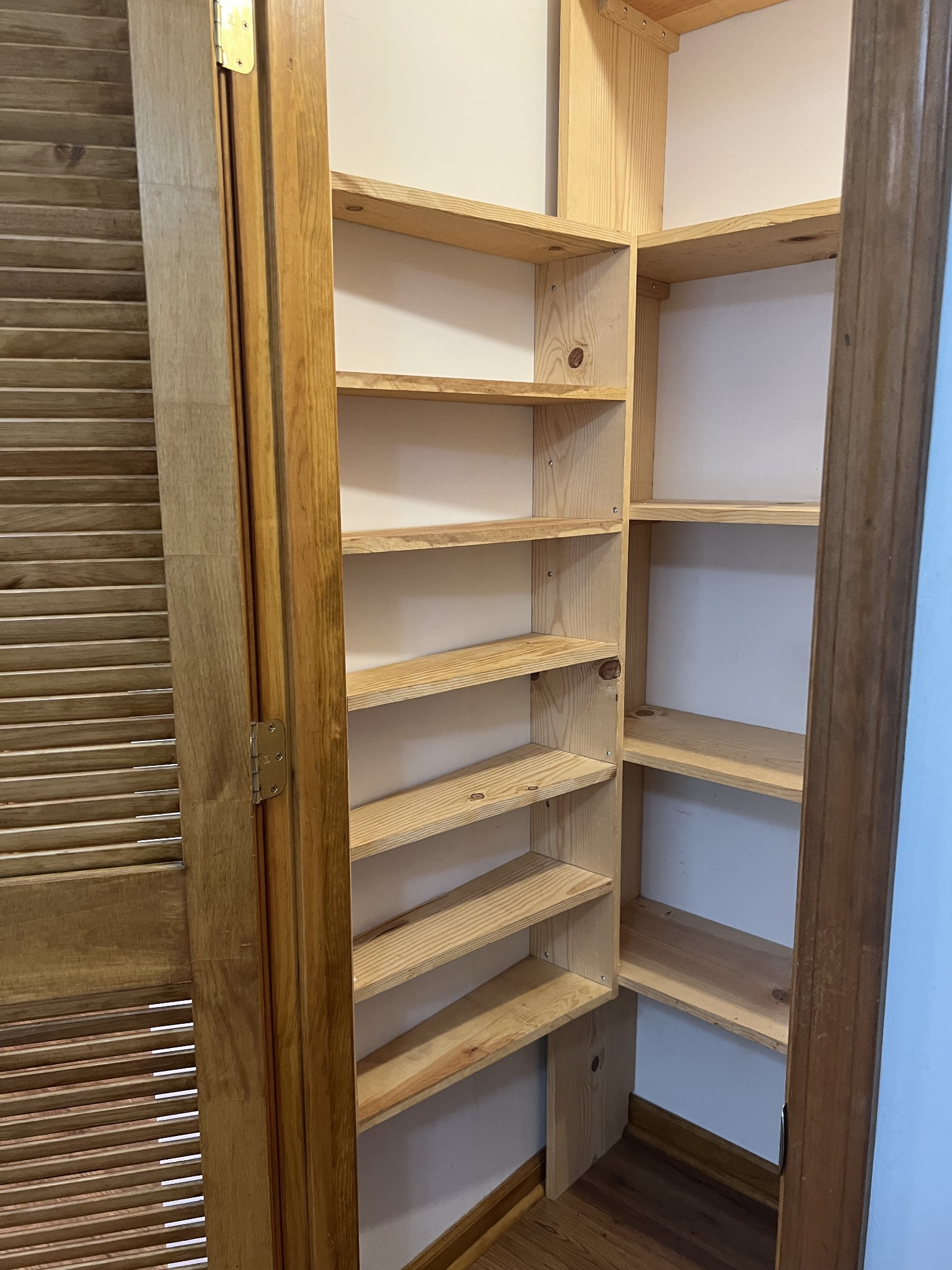152 Bosham Road Westmoreland, TN 37186 - Photo 22 of 53 a view of walk in closet with empty racks