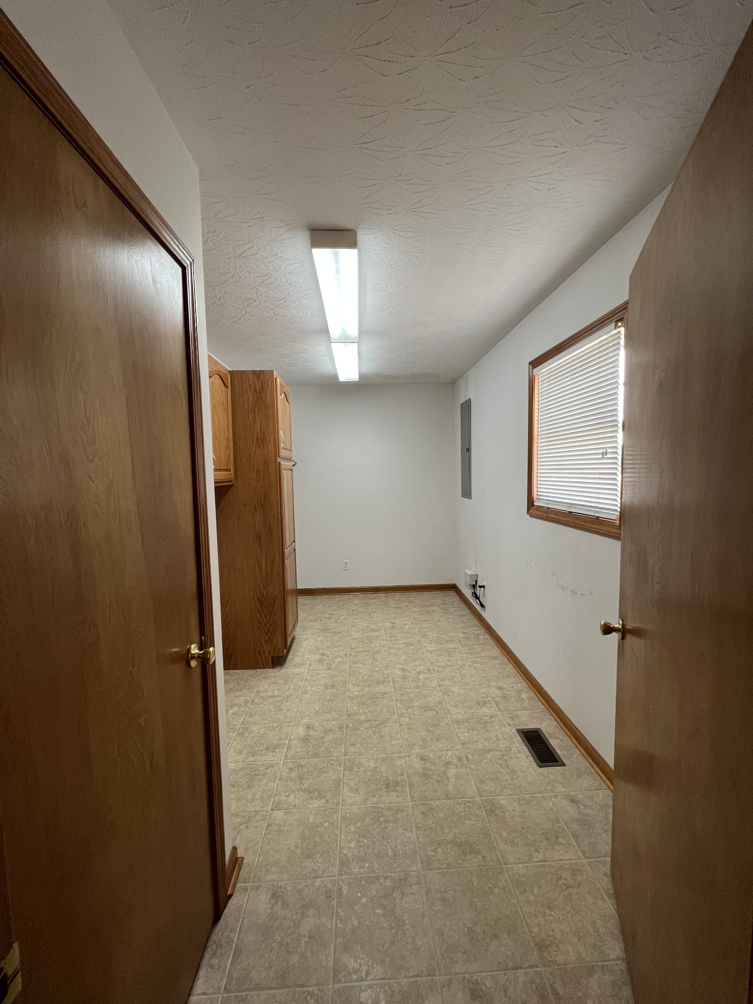 152 Bosham Road Westmoreland, TN 37186 - Photo 25 of 53 a view of an empty room with a window
