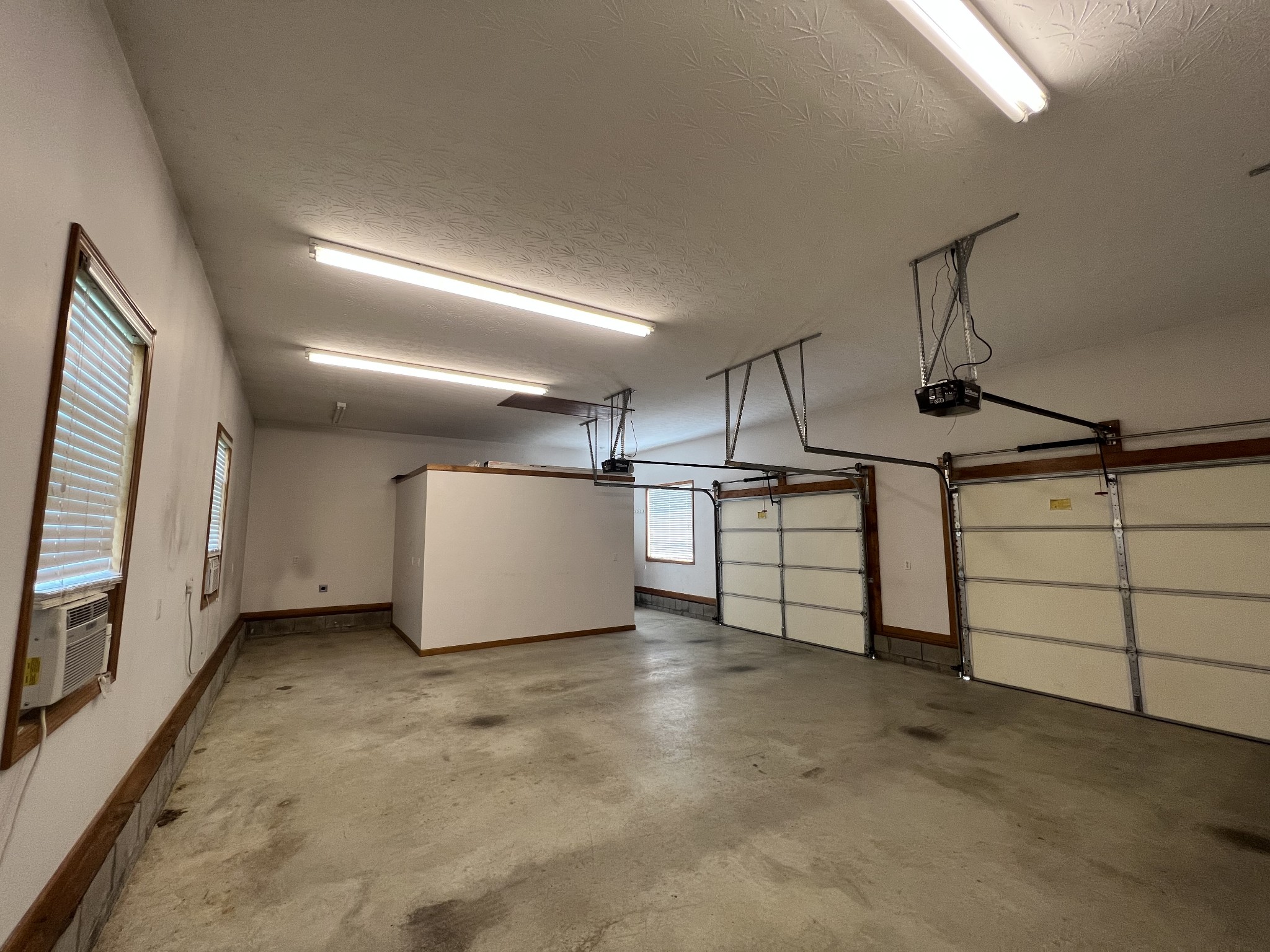 152 Bosham Road Westmoreland, TN 37186 - Photo 48 of 53 a view of a garage with furniture