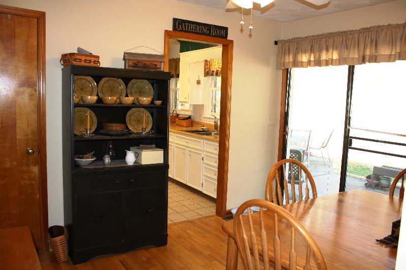 4912 Ferguson Valley Road Roanoke, VA 24014 - Photo 12 of 52 Dining Room (3)