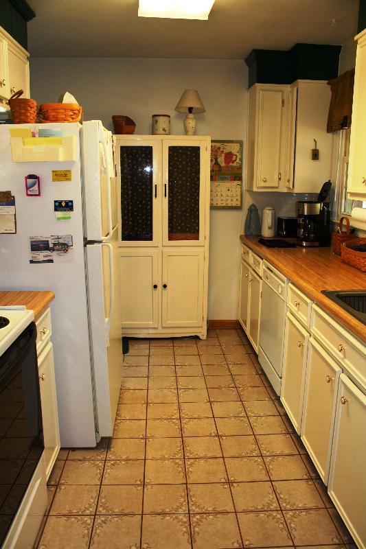 4912 Ferguson Valley Road Roanoke, VA 24014 - Photo 16 of 52 Kitchen (4)