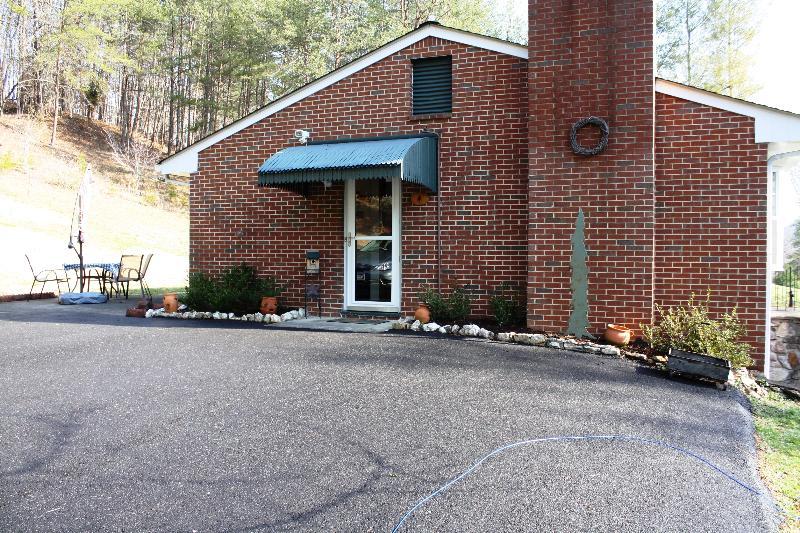 4912 Ferguson Valley Road Roanoke, VA 24014 - Photo 44 of 52 Side (2)