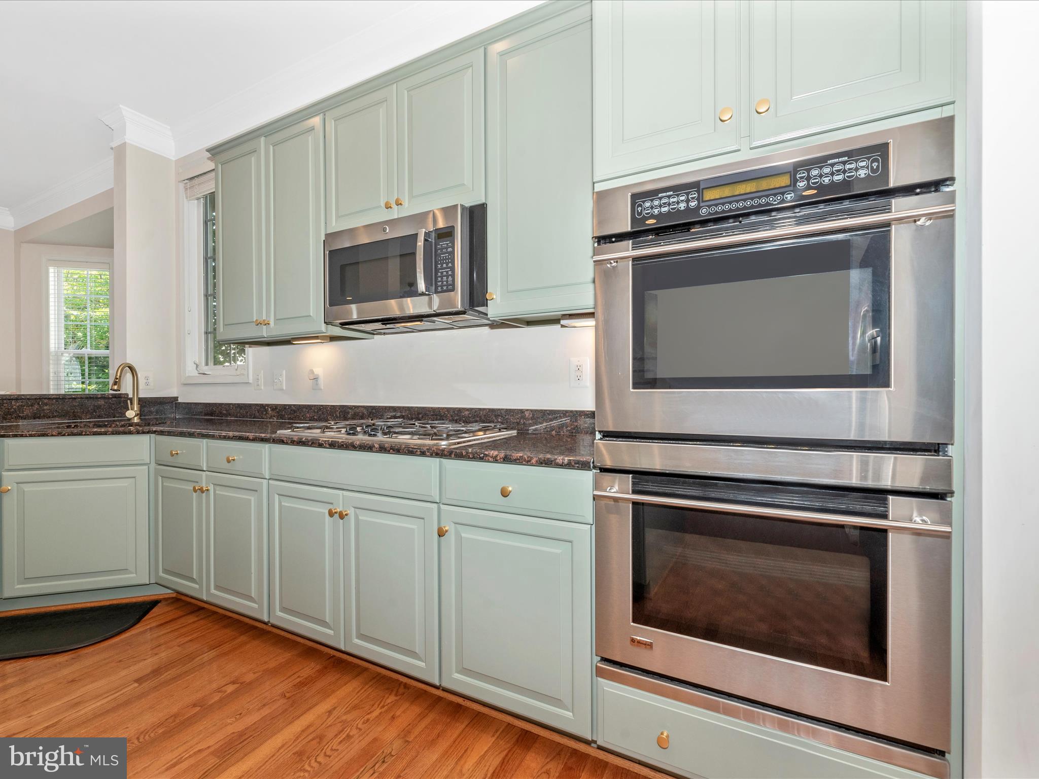 3946 Addison Woods Road Frederick, MD 21704 - Photo 10 of 49 Double wall ovens