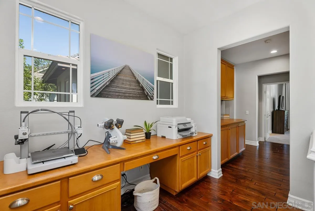 6 Reston Way Ladera Ranch, CA 92694 - Photo 12 of 39 a room with furniture and window
