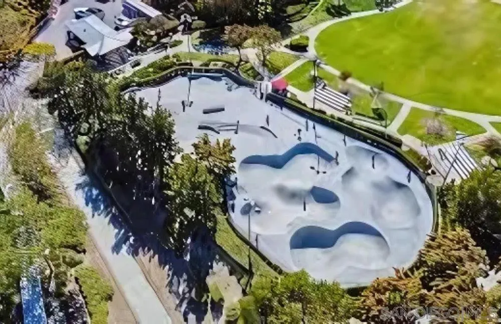 6 Reston Way Ladera Ranch, CA 92694 - Photo 39 of 39 an aerial view of a house a yard and large trees