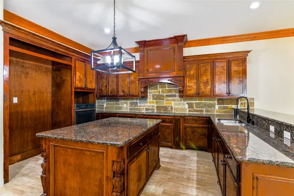 $3,500 | 12446 Willis Waukegan Road, Conroe, TX 77303