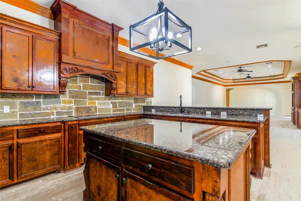 $3,500 | 12446 Willis Waukegan Road, Conroe, TX 77303