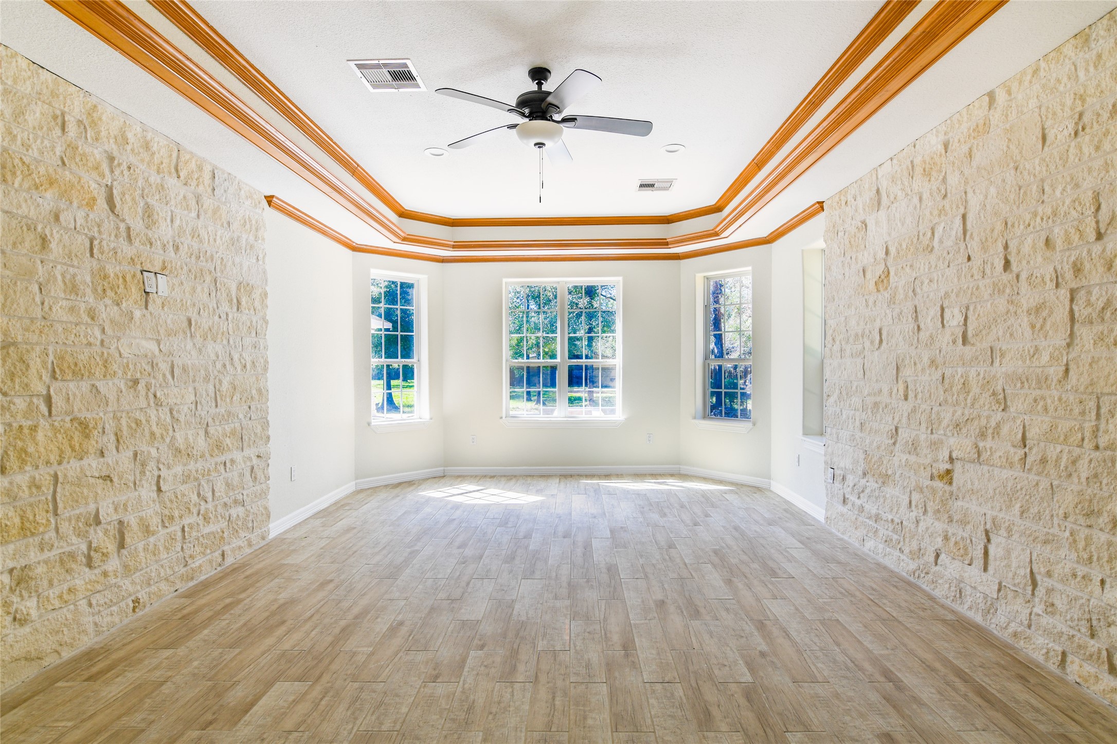 12446 Willis Waukegan Road Conroe, TX 77303 - Photo 23 of 44