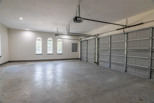 $3,500 | 12446 Willis Waukegan Road, Conroe, TX 77303