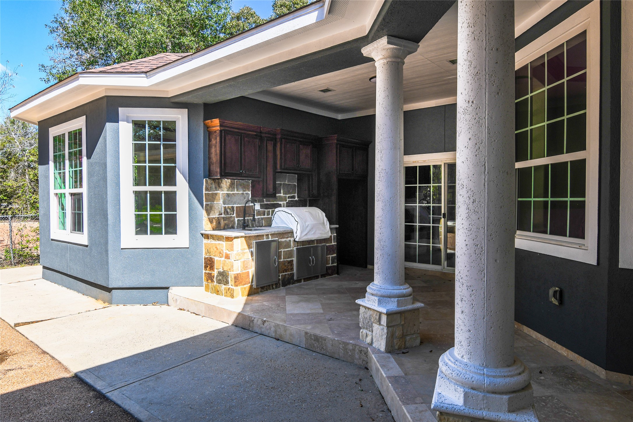 12446 Willis Waukegan Road Conroe, TX 77303 - Photo 5 of 44