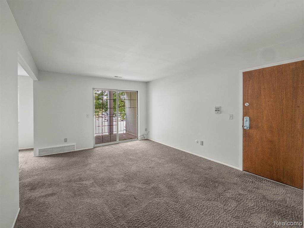 490 Baldwin Avenue, Unit 5 Rochester, MI 48307 - Photo 8 of 25