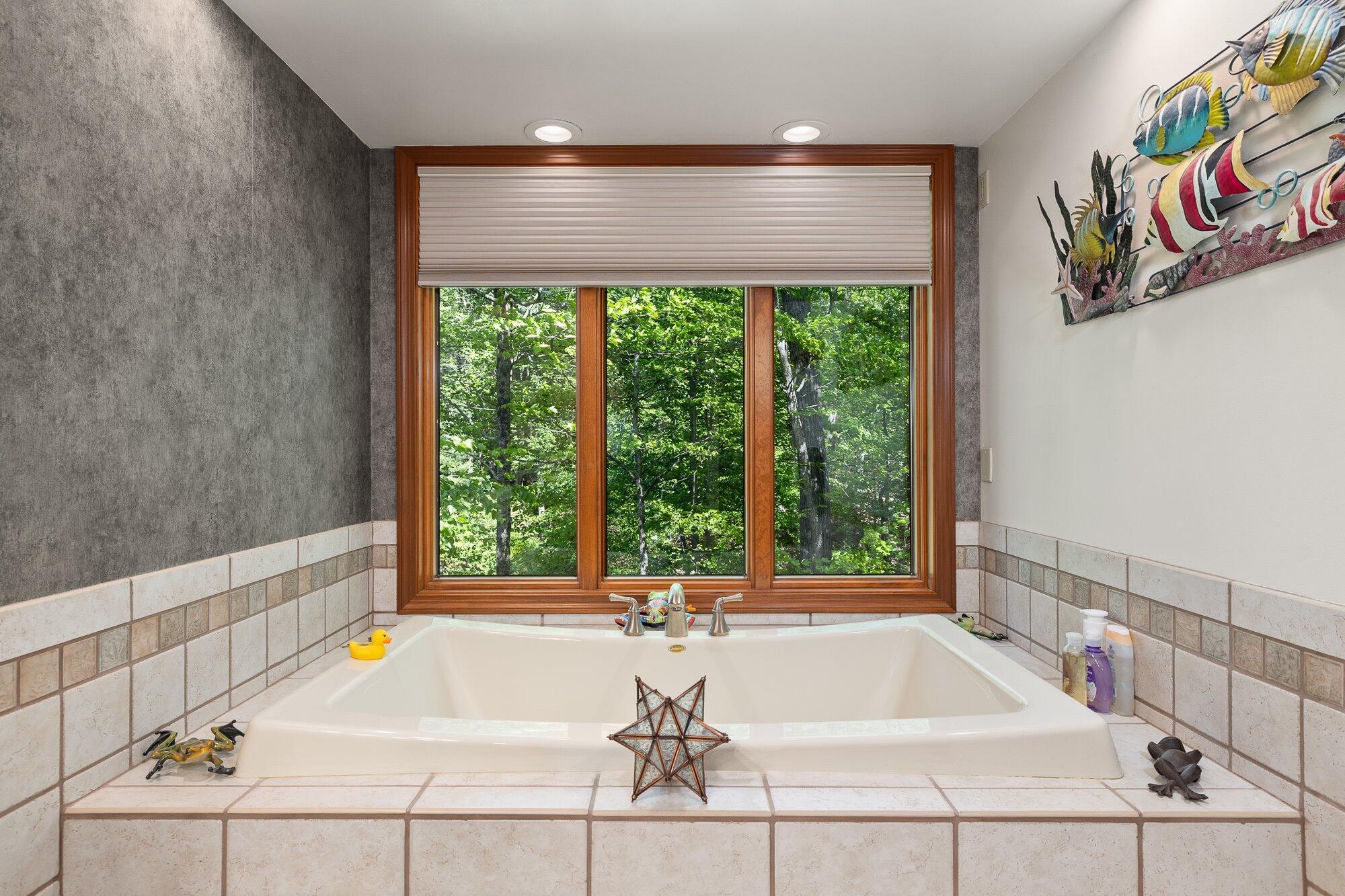 1833 East Hanley Road Mansfield, OH 44903 - Photo 39 of 94 29-int-bed-1-bath-1