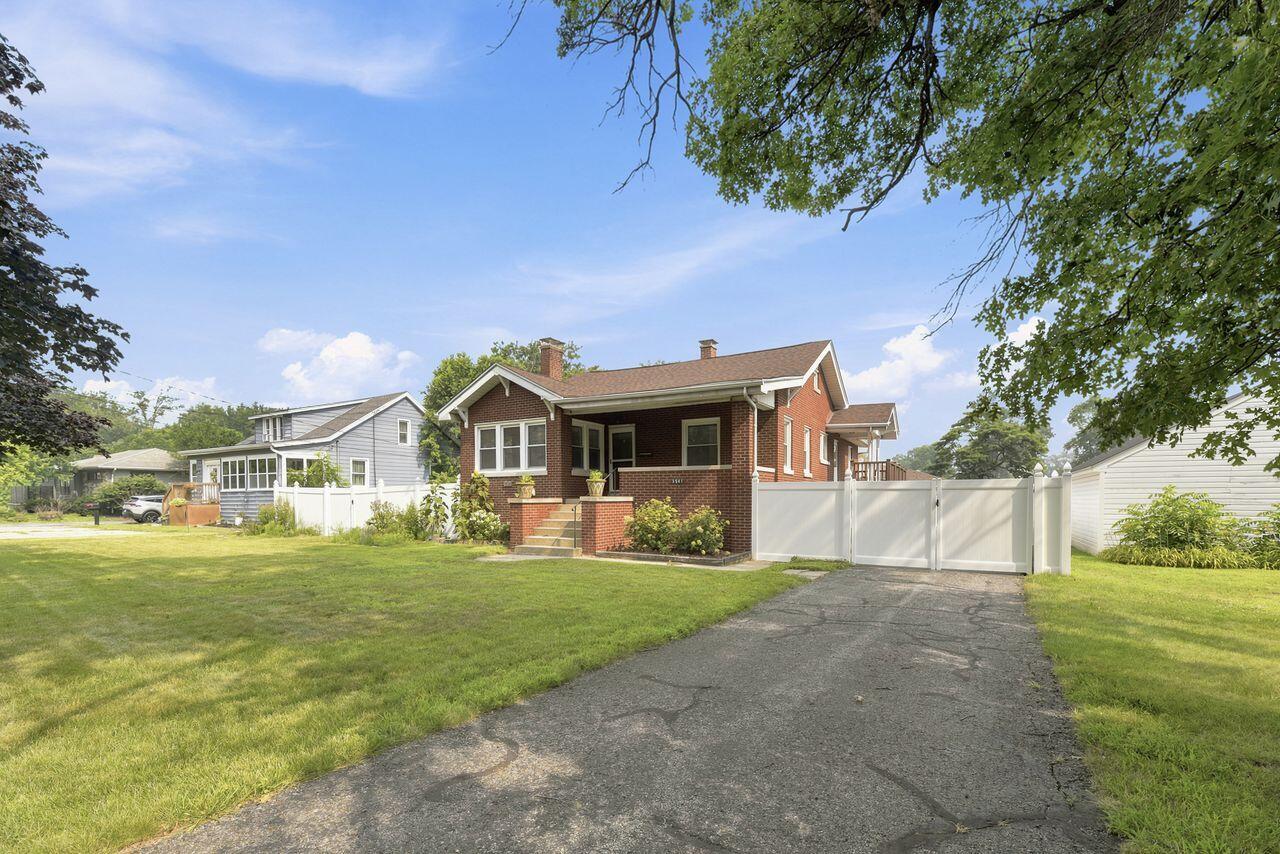 3541 Ridge Road Highland, IN 46322 - Photo 2 of 21 1280x854