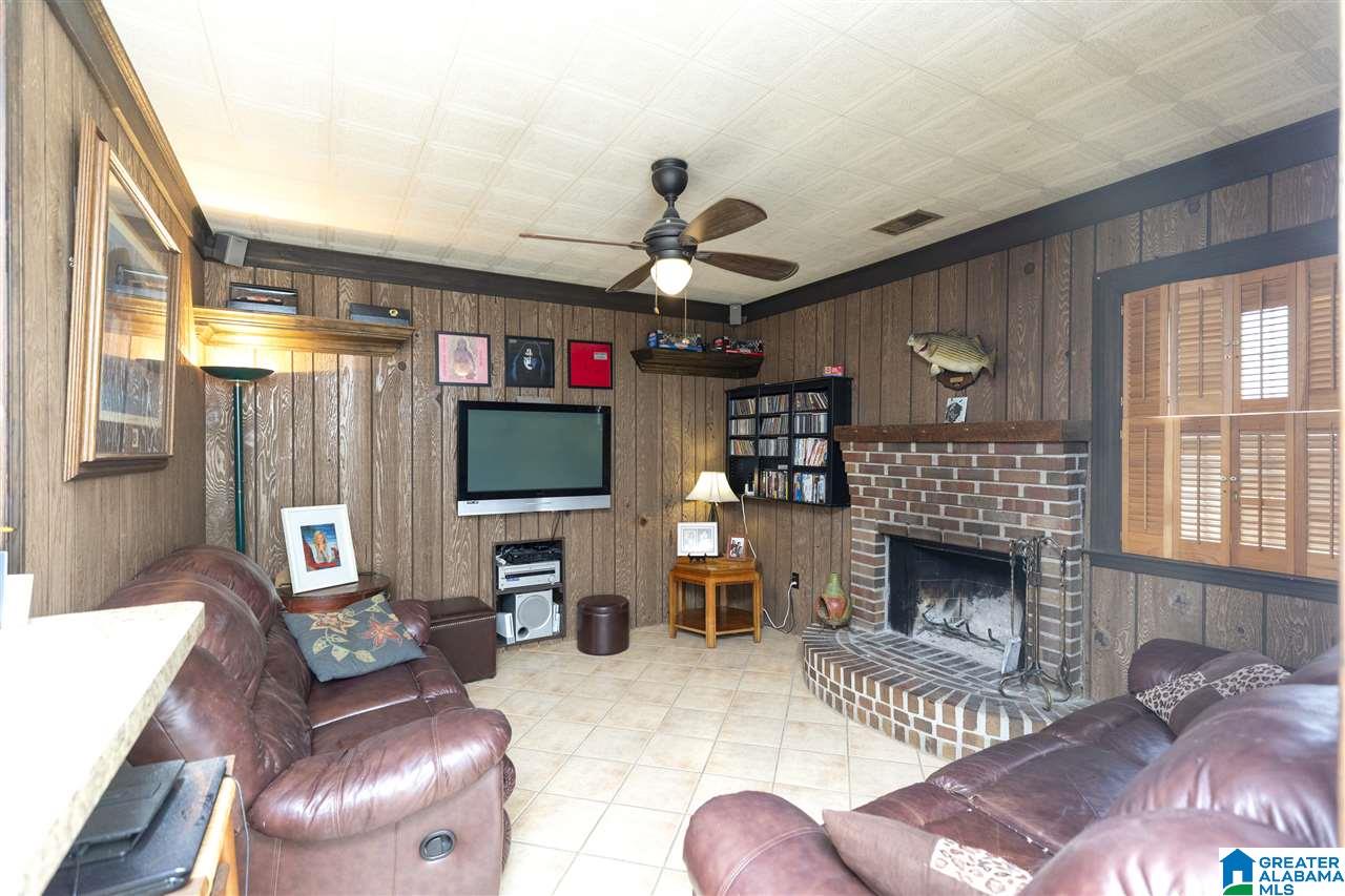 509 Overhill Road Pelham, AL 35124 - Photo 12 of 29