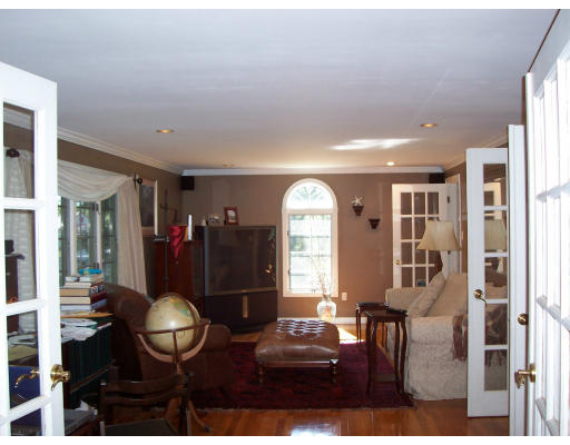 9 3 Ring Road Scituate, MA 02066 - Photo 5 of 5 Gallery Image 5