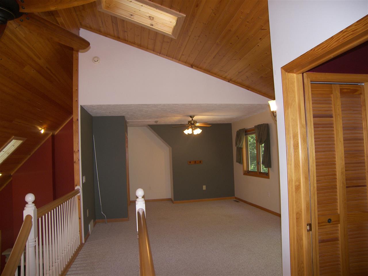 1102 West Hlavka Road Maple City, MI 49664 - Photo 32 of 49 1812586-31.JPG
