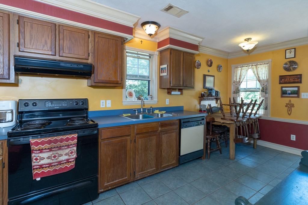 2415 Brown Creek Road Hamilton, GA 31811 - Photo 9 of 25 Gallery Image 9