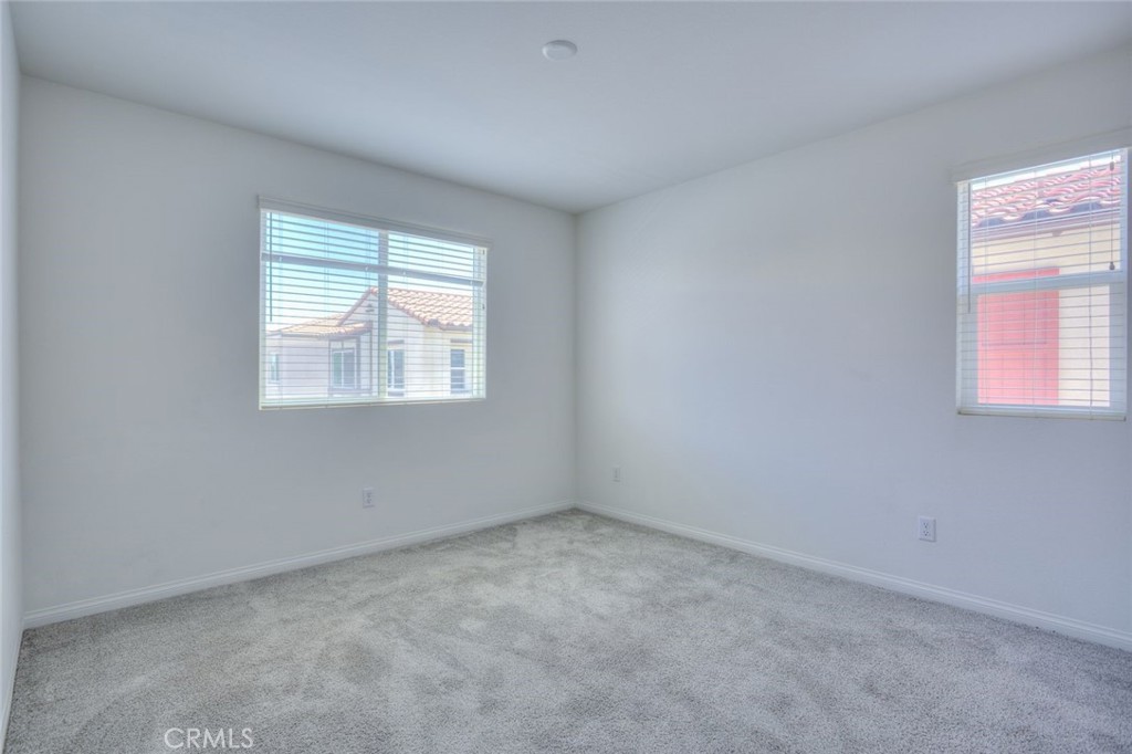 202 Bonita Lane Rialto, CA 92376 - Photo 31 of 43