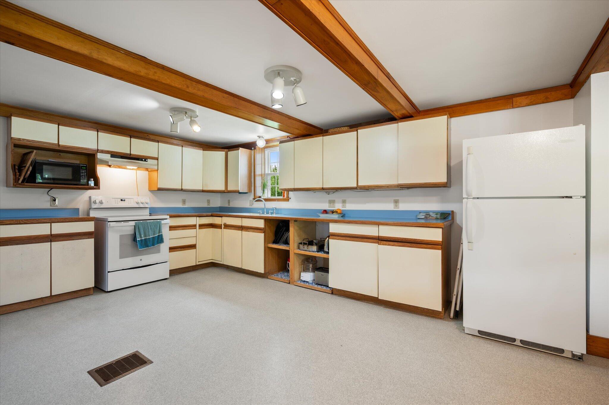 370 Christian Ridge Road Ellsworth, ME 04605 - Photo 7 of 95