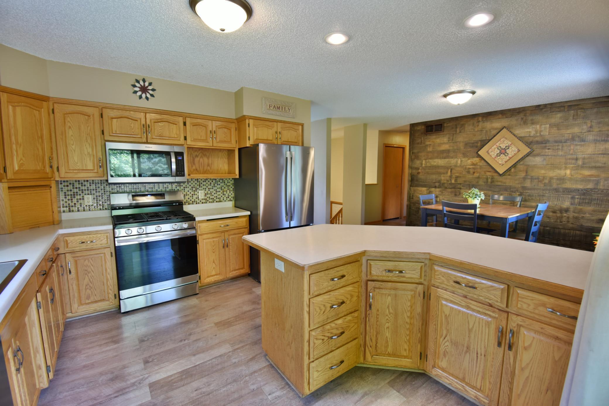 6319 Laurel Road St. Cloud, MN 56303 - Photo 3 of 41 Gallery Image 3