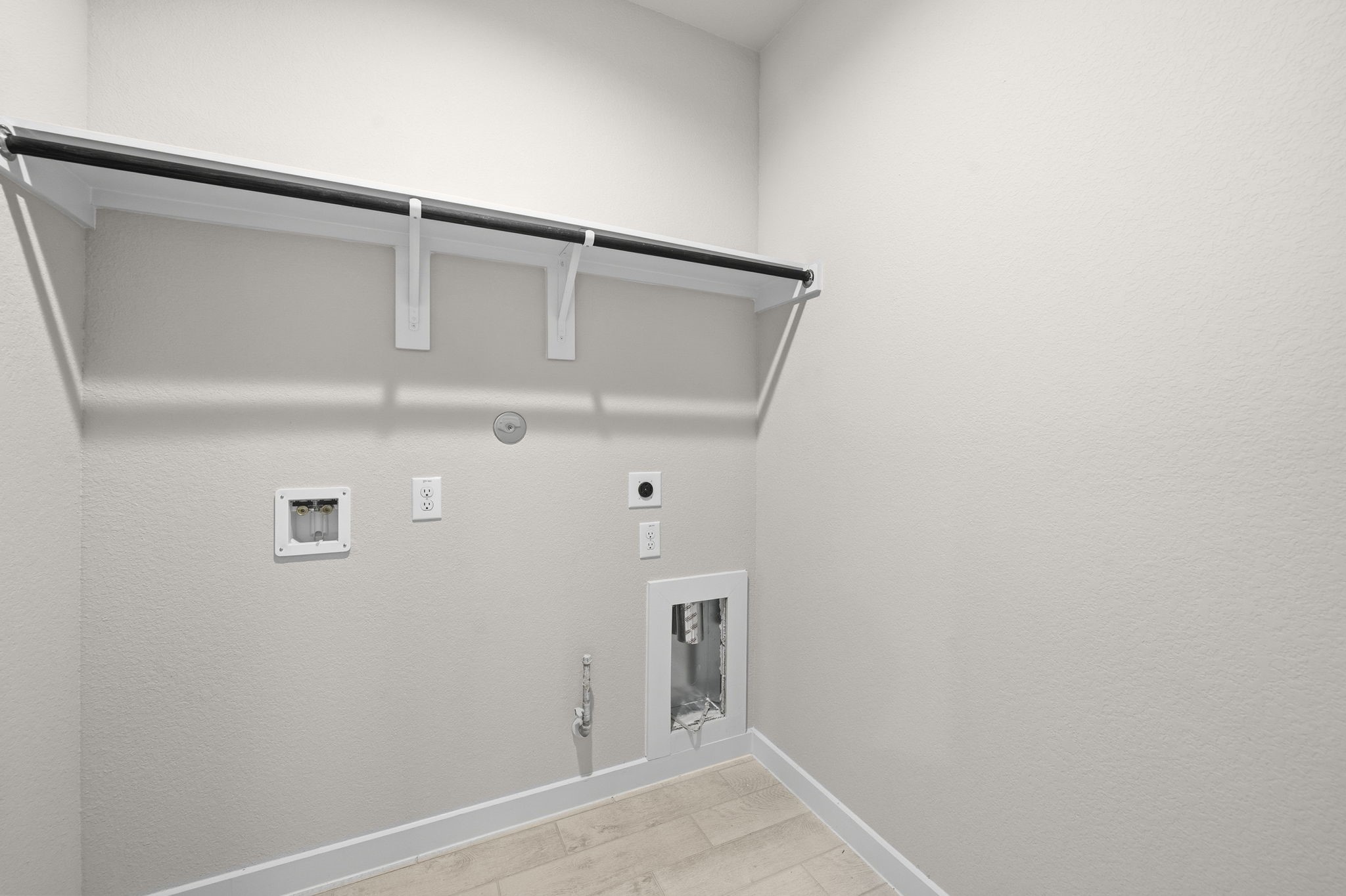 2571 Forest Cedar Lane Conroe, TX 77301 - Photo 35 of 42 a view of closet