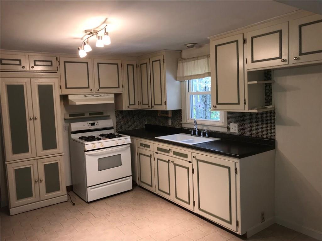 8 Mast Road Dayton, ME 04005 - Photo 12 of 30 Photo