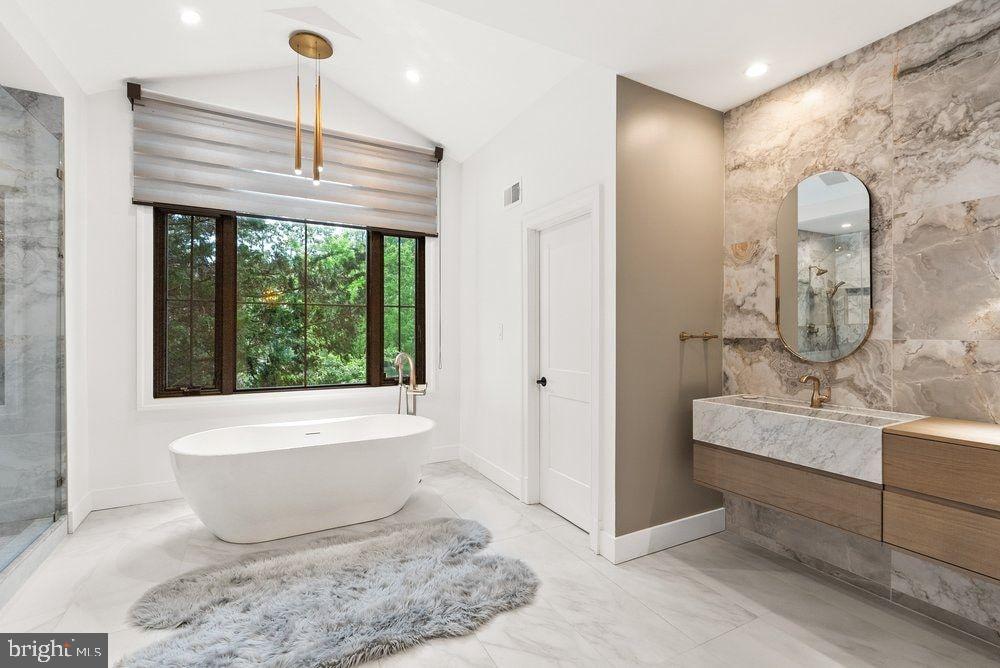 1102 Mill Ridge McLean, VA 22102 - Photo 21 of 48 Main Level Primary Bathroom
