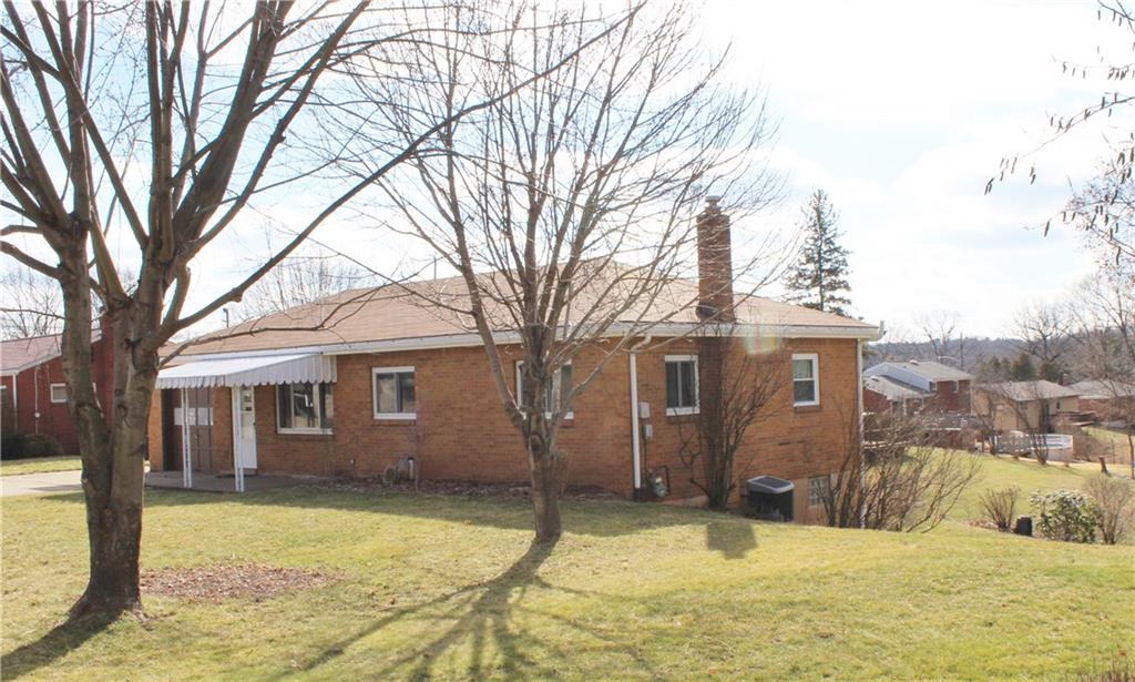 110 Chestnut Center Monaca, PA 15061 - Photo 1 of 10 Gallery Image 1