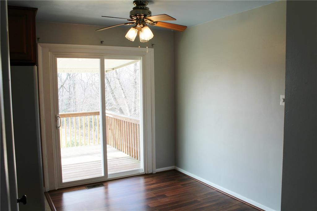 110 Chestnut Center Monaca, PA 15061 - Photo 5 of 10 Gallery Image 5