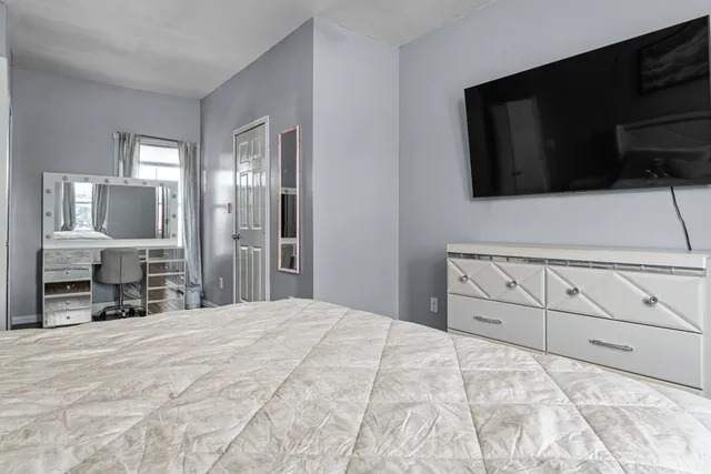 $757,953 | 1206 Walter Hoffman Road, Cedar Creek, TX 78612