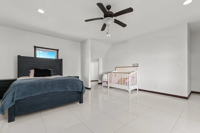 $757,953 | 1206 Walter Hoffman Road, Cedar Creek, TX 78612