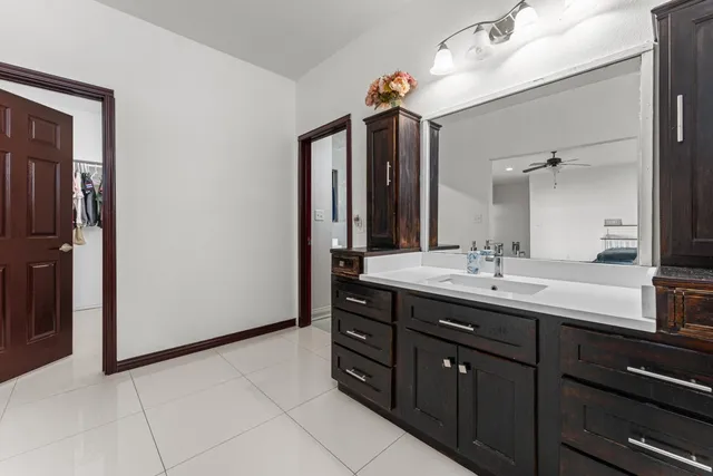 $757,953 | 1206 Walter Hoffman Road, Cedar Creek, TX 78612