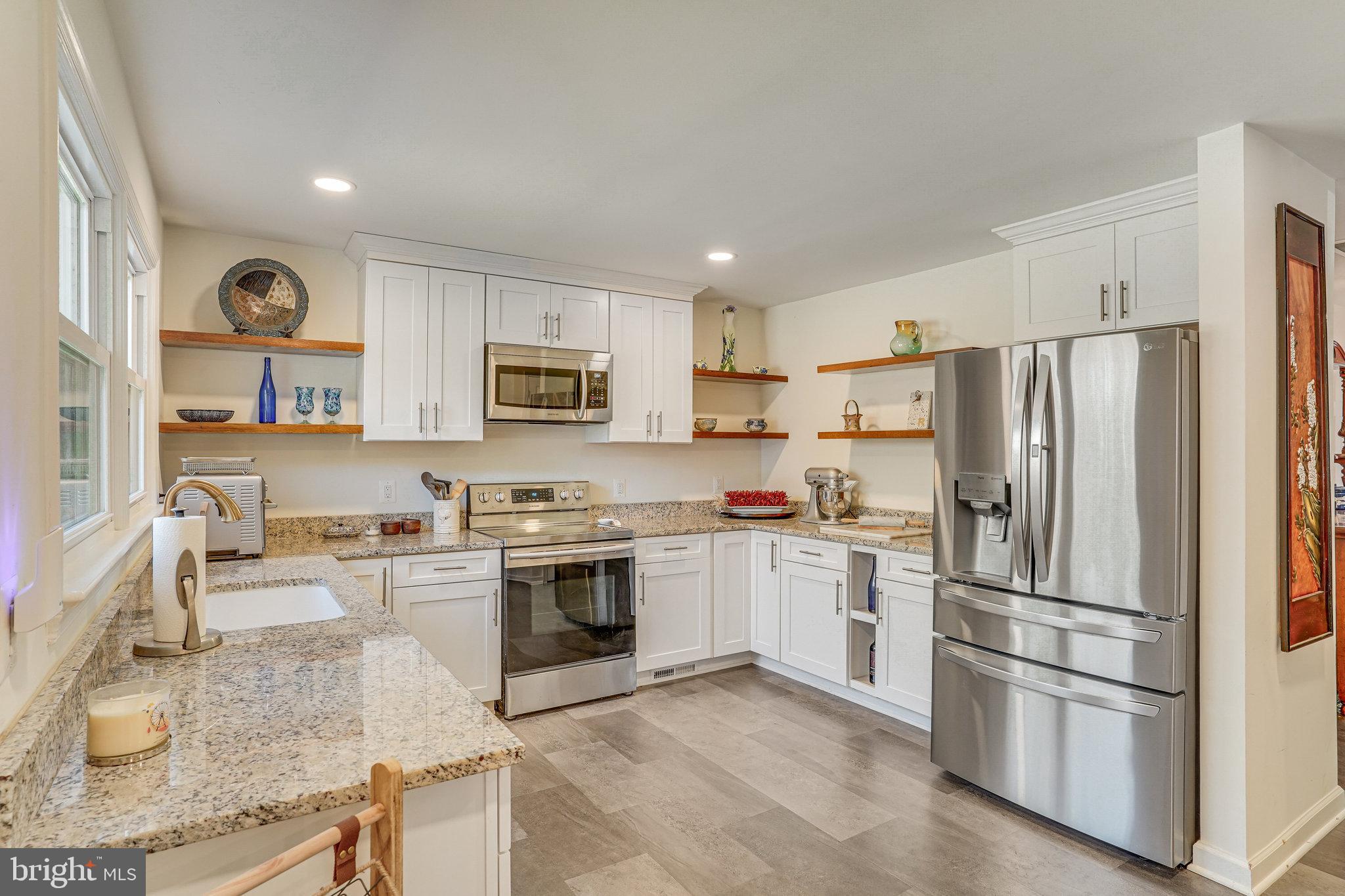 9353 Meetze Road Midland, VA 22728 - Photo 11 of 36 Kitchen