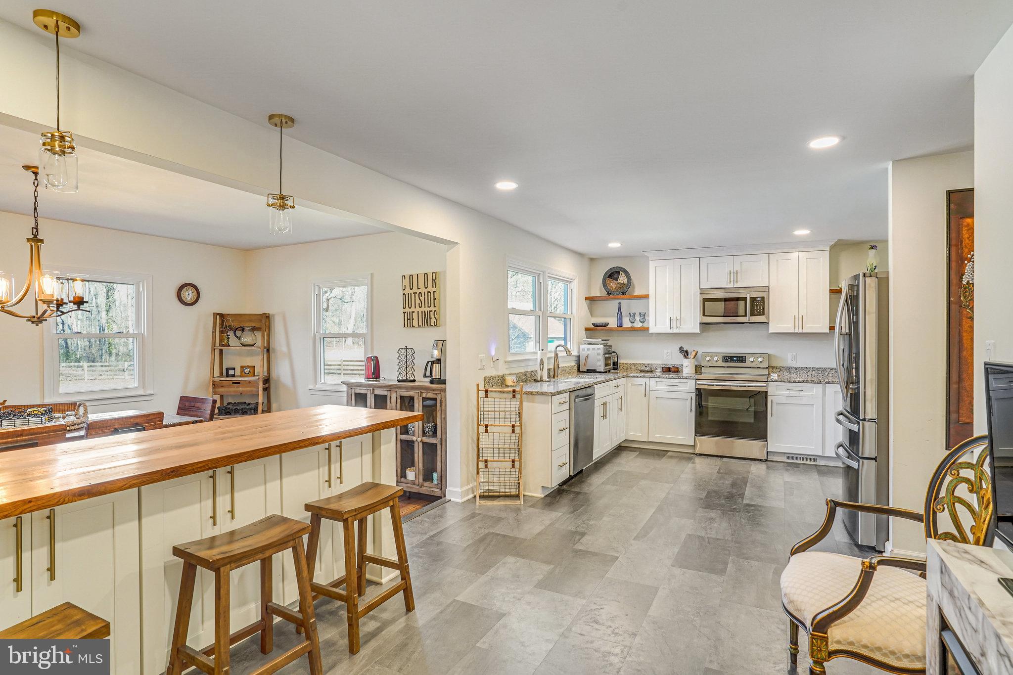 9353 Meetze Road Midland, VA 22728 - Photo 12 of 36 Kitchen and Breakfast Bar