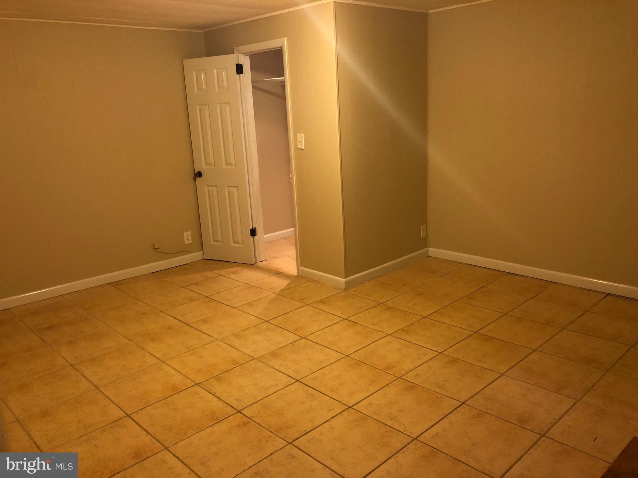 4872 Long View Road Temple Hills, MD 20748 - Photo 11 of 22 Interior (General)