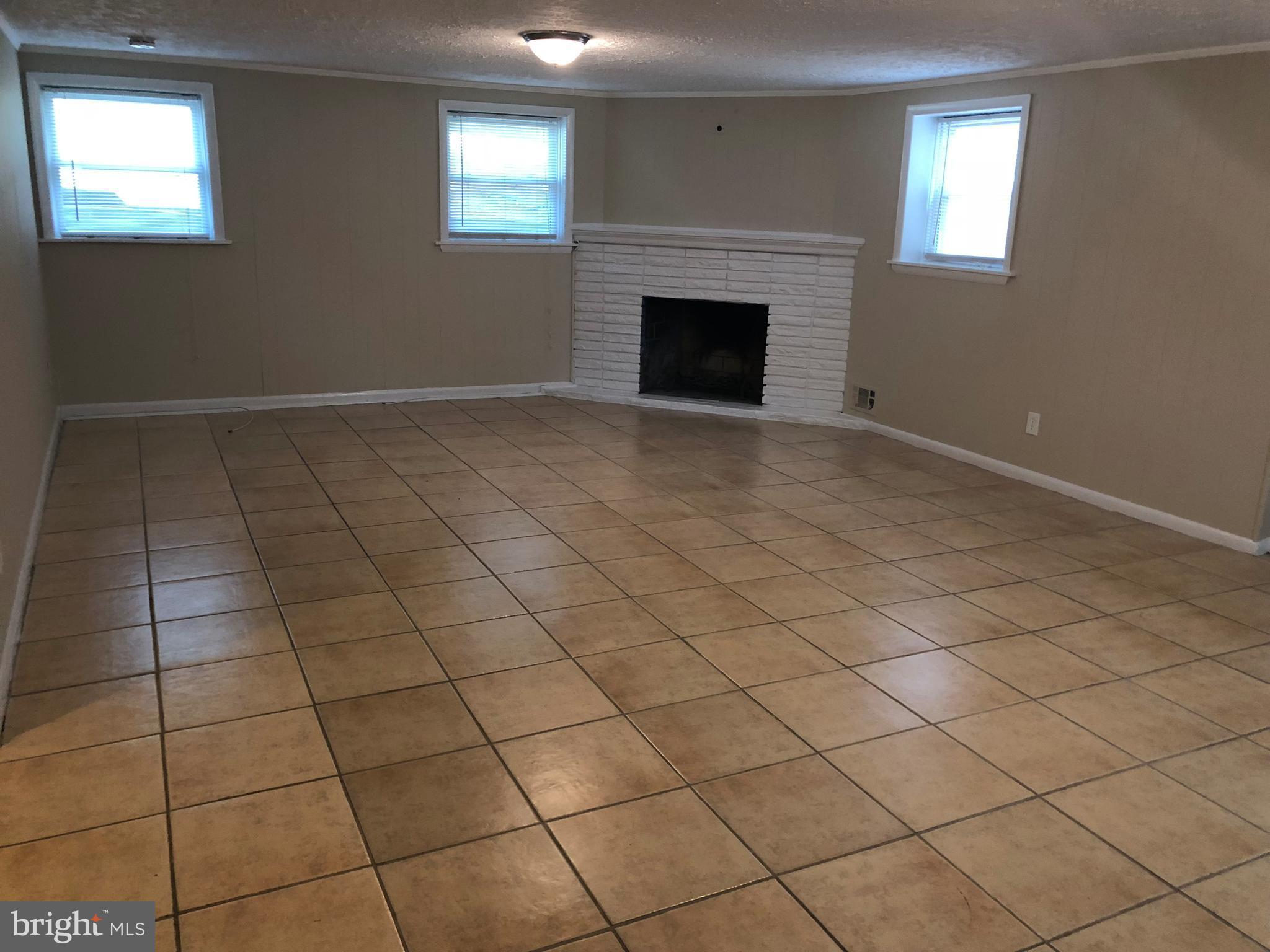 4872 Long View Road Temple Hills, MD 20748 - Photo 15 of 22 Family Room