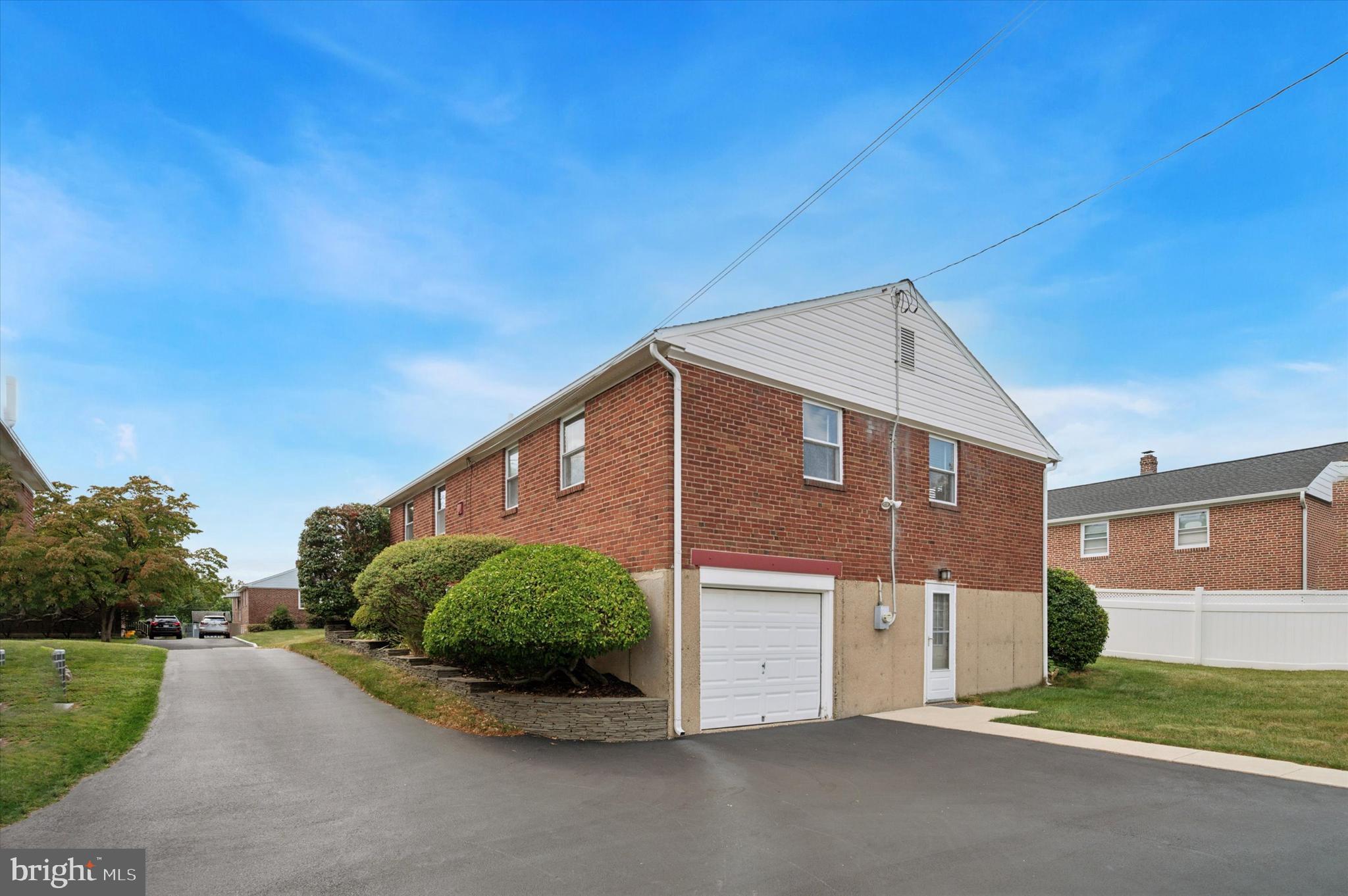 945 Springhaven Road Springfield, PA 19064 - Photo 24 of 28 1 car attached garage