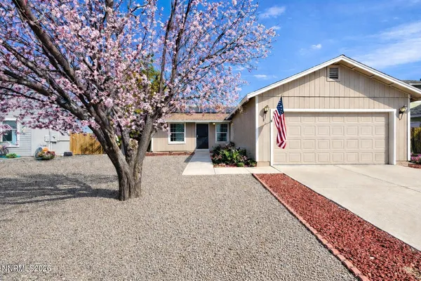 $359,900 | 204 Poppy Hills Drive, Fernley, NV 89408