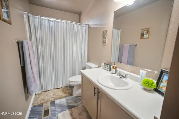 $359,900 | 204 Poppy Hills Drive, Fernley, NV 89408